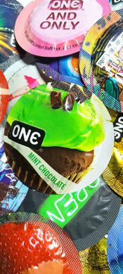 Презервативы ONE Mint Chocolate (ароматизированные)(по 1 шт)(упаковка может отличаться цветом и рису ONE-010 фото